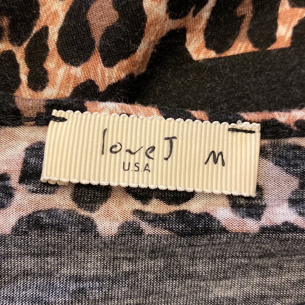 Love J woman top shirt sz M jersey on back stripe animal print/face tiger eye - Picture 8 of 8